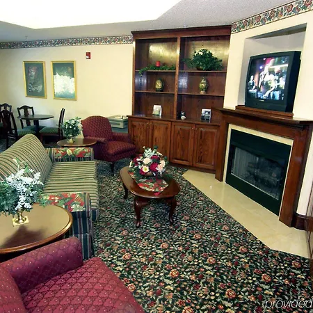 Days Inn by Wyndham Burlington East 