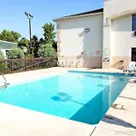 Days Inn By Wyndham Burlington East 