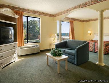 Days By Wyndham Burlington East Haw River