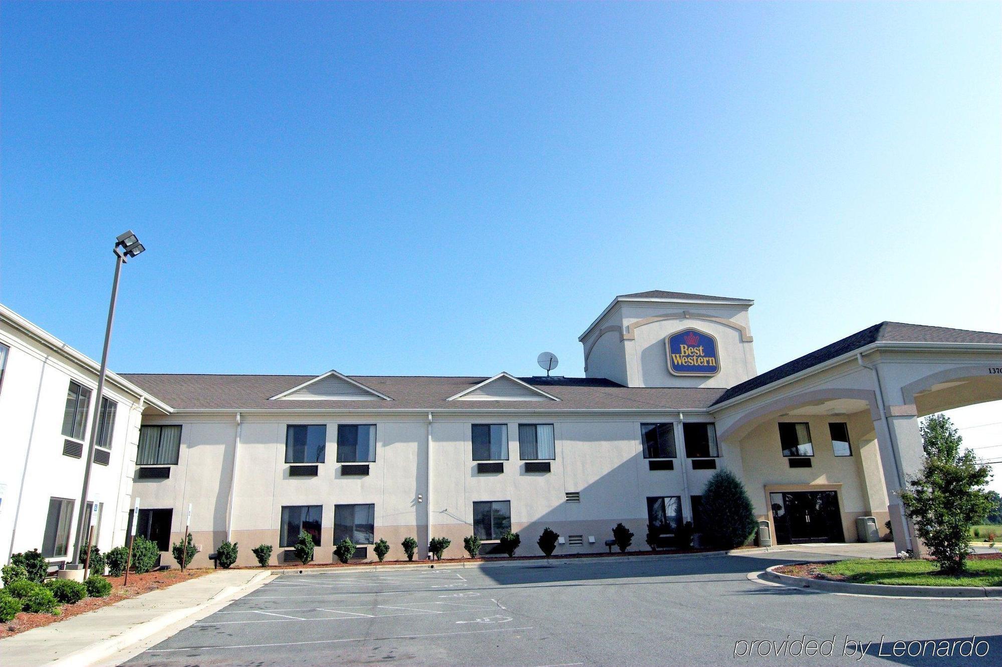 Days By Wyndham Burlington East 2*