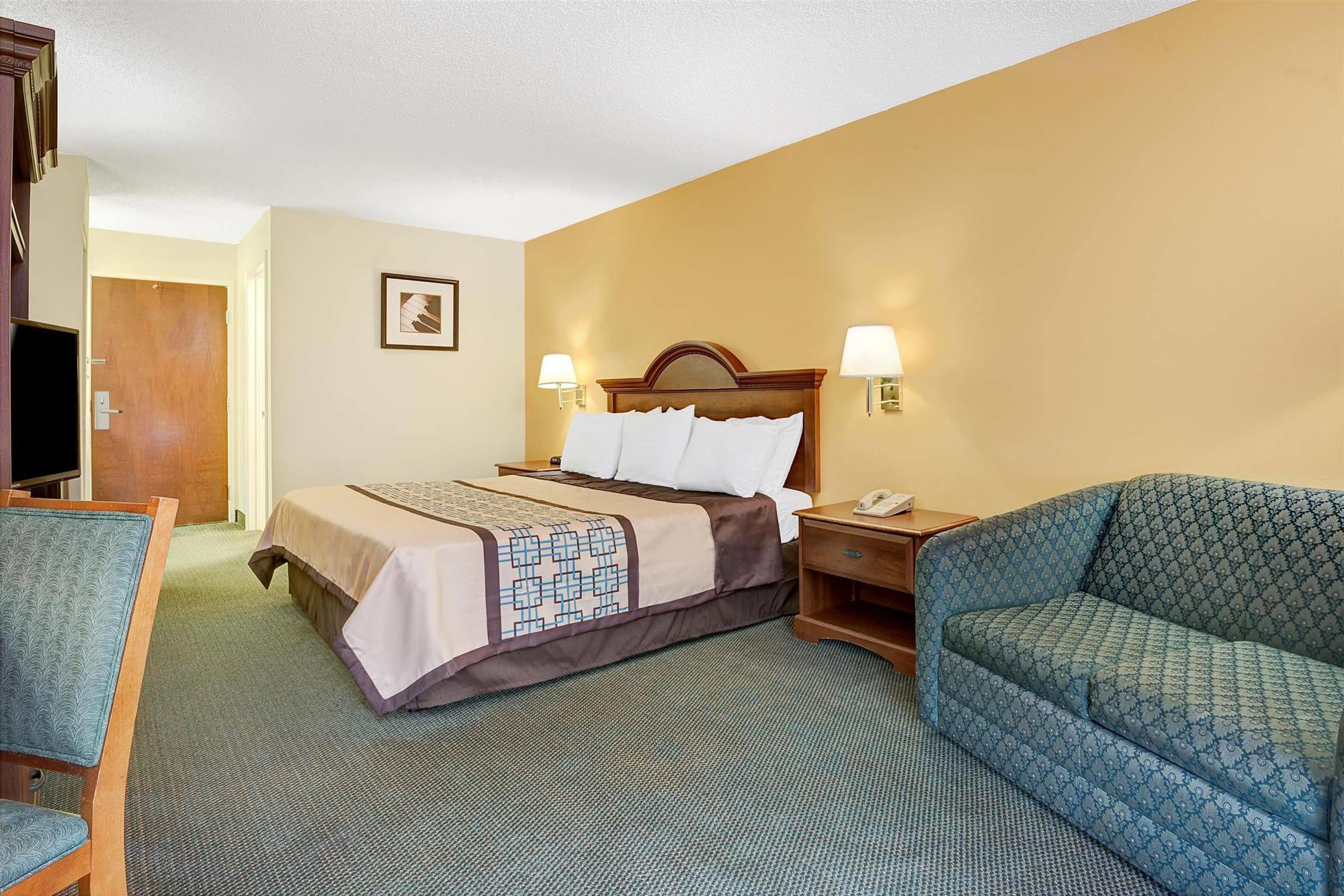 Hotel Days By Wyndham Burlington East