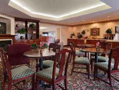 Hotel Days By Wyndham Burlington East